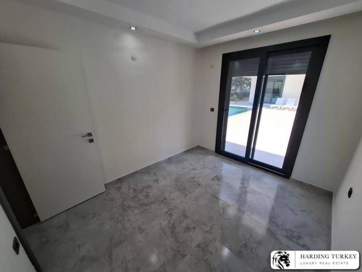 Image No.25-2 Bed Apartment for sale