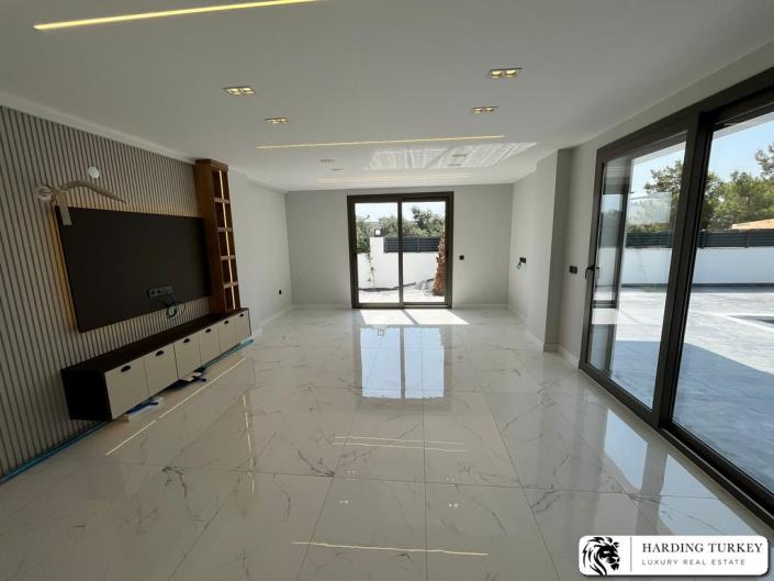 Image No.15-3 Bed Villa / Detached for sale