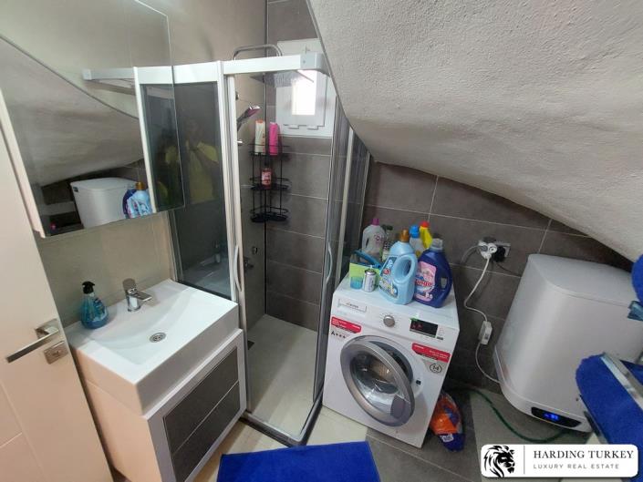 Image No.8-3 Bed Duplex for sale