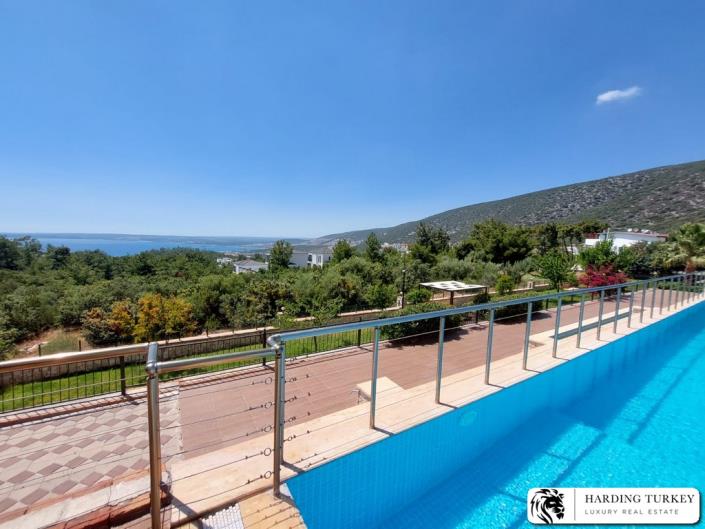 Image No.49-3 Bed Duplex for sale