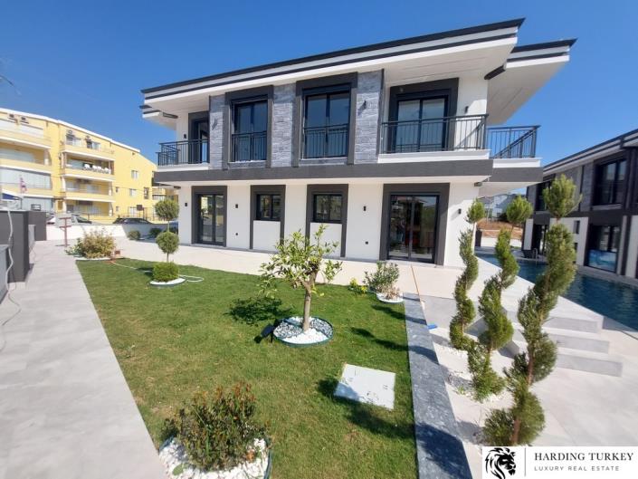 Image No.8-3 Bed Semi-Detached for sale