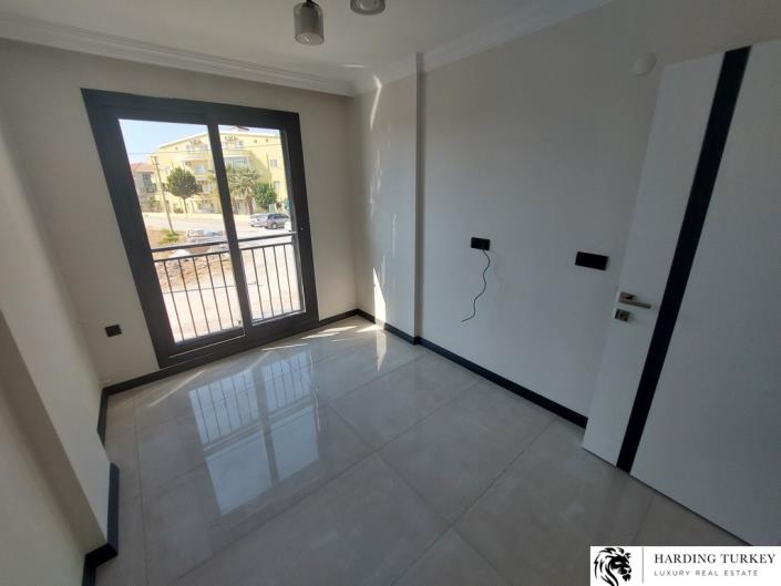 Image No.26-3 Bed Semi-Detached for sale