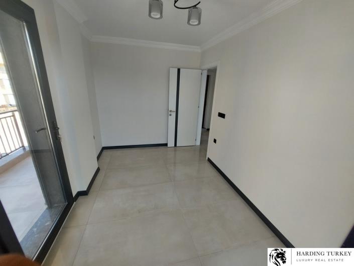 Image No.28-3 Bed Semi-Detached for sale