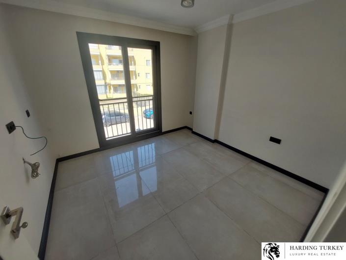 Image No.30-3 Bed Semi-Detached for sale