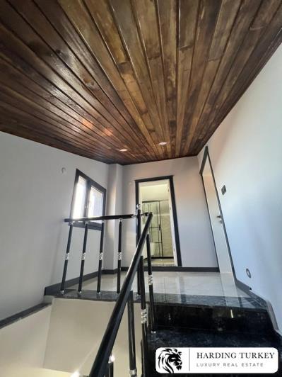 Image No.4-5 Bed Villa / Detached for sale