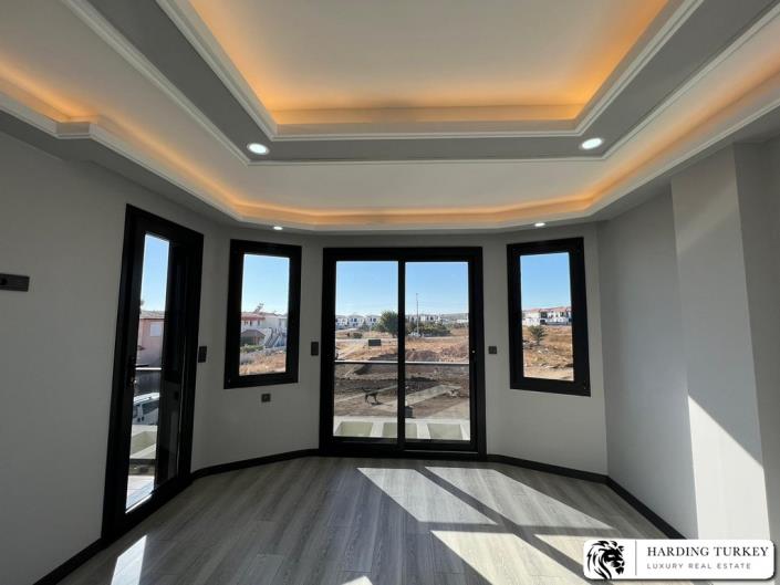 Image No.18-5 Bed Villa / Detached for sale