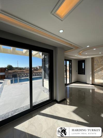 Image No.20-5 Bed Villa / Detached for sale