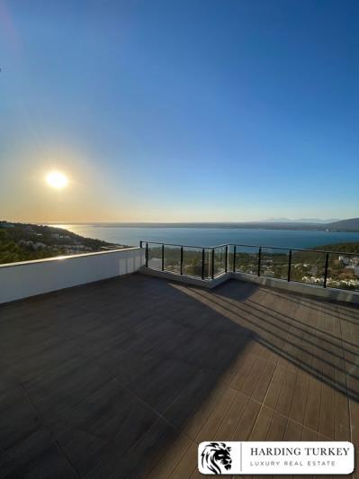 Image No.14-4 Bed Villa / Detached for sale