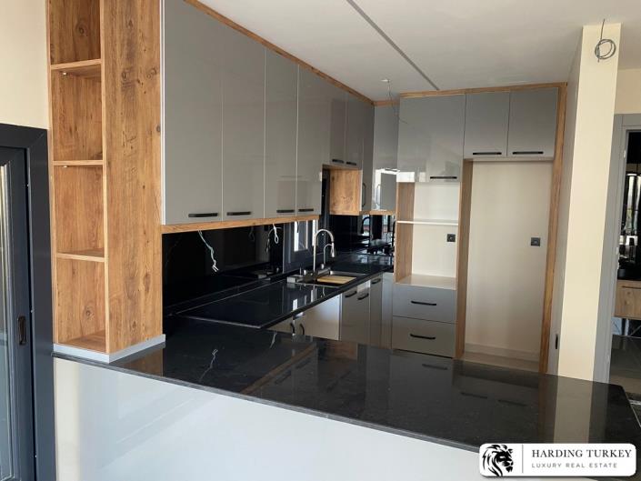 Image No.28-4 Bed Villa / Detached for sale