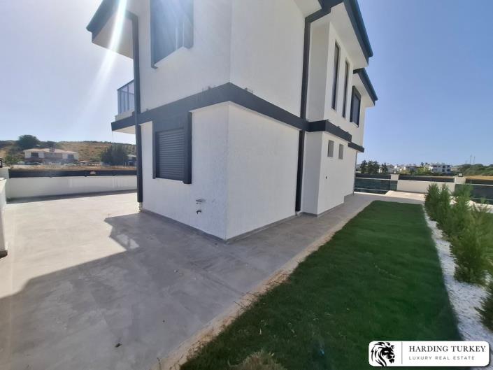 Image No.8-3 Bed Villa / Detached for sale