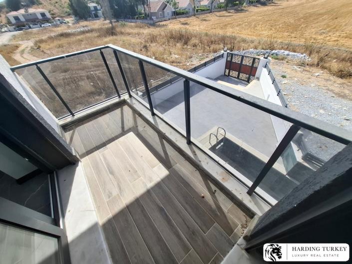 Image No.22-3 Bed Villa / Detached for sale