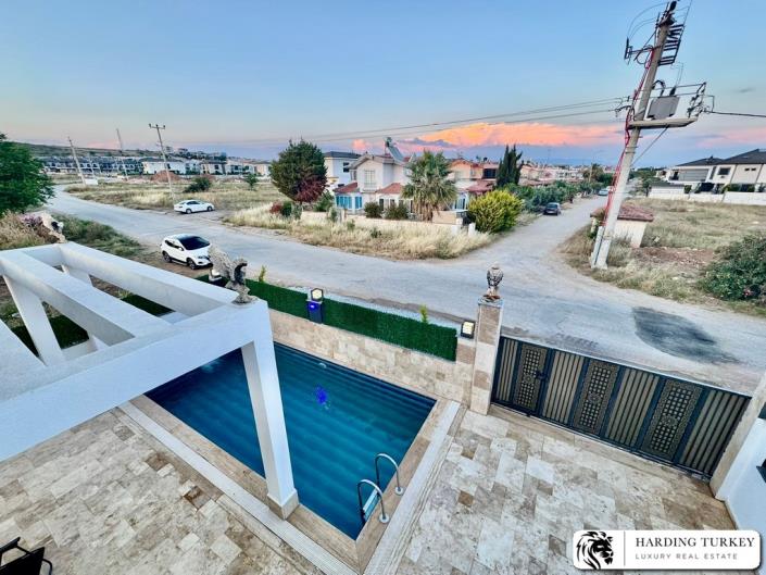 Image No.27-3 Bed Villa / Detached for sale