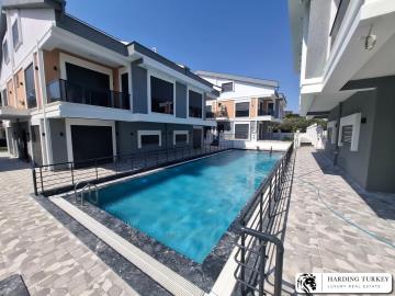 1 - Altinkum, Semi-Detached