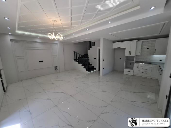 Image No.14-3 Bed Semi-Detached for sale