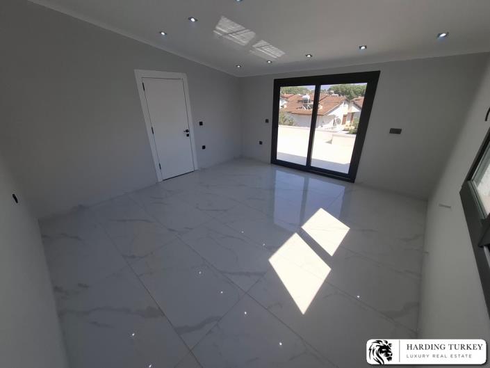 Image No.24-3 Bed Semi-Detached for sale