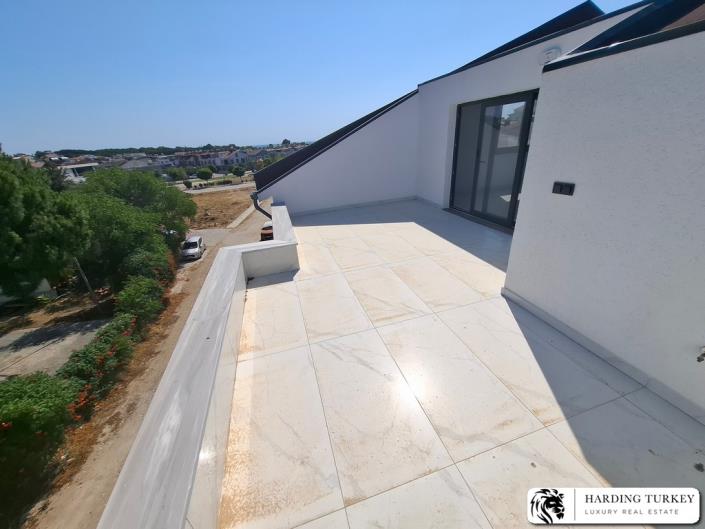 Image No.27-3 Bed Semi-Detached for sale