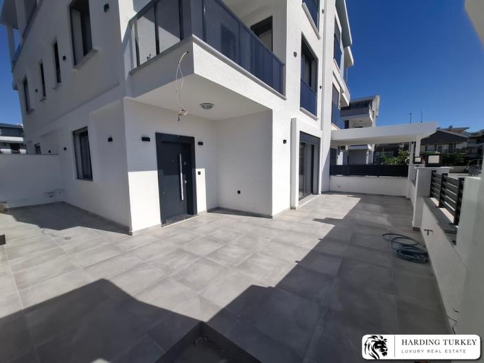 Image No.3-3 Bed Semi-Detached for sale