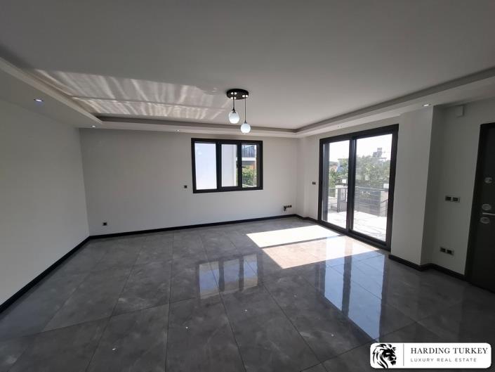 Image No.17-3 Bed Semi-Detached for sale