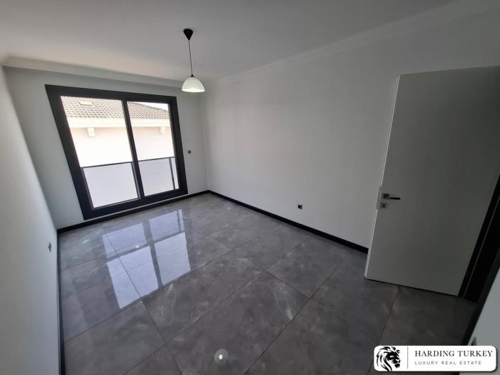 Image No.25-3 Bed Semi-Detached for sale