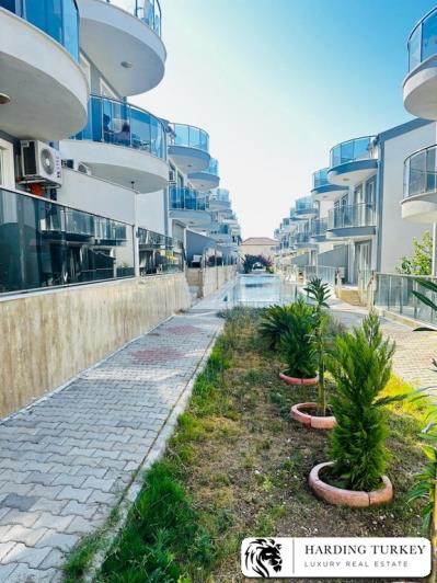 Image No.5-Jumelé de 4 chambres à vendre à Altinkum