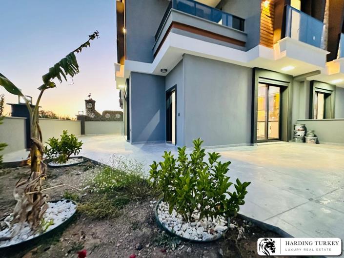 Image No.13-3 Bed Semi-Detached for sale