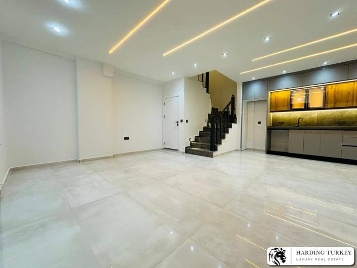 Image No.20-3 Bed Semi-Detached for sale