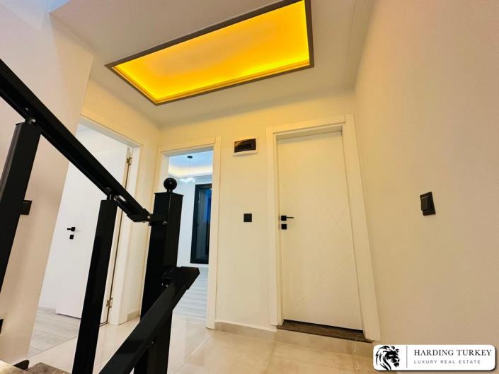 Image No.29-3 Bed Semi-Detached for sale