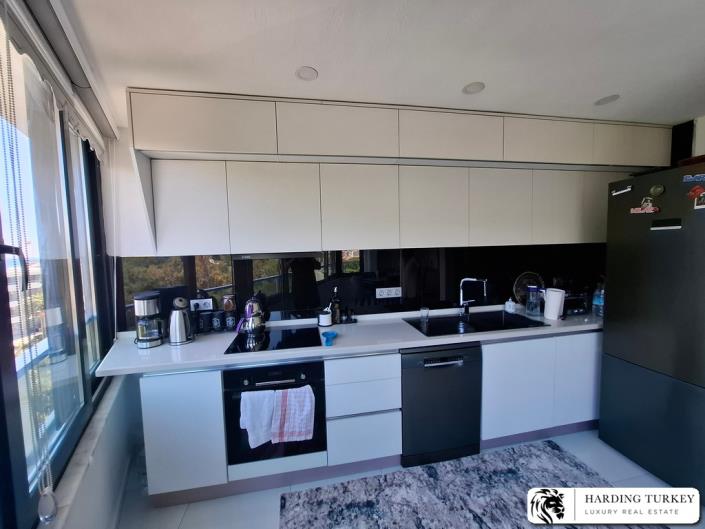 Image No.8-3 Bed Duplex for sale