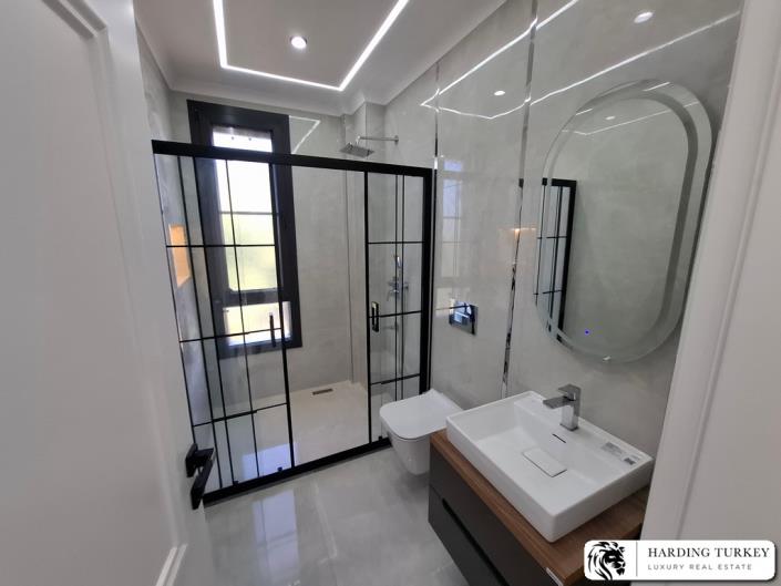 Image No.25-4 Bed Villa / Detached for sale