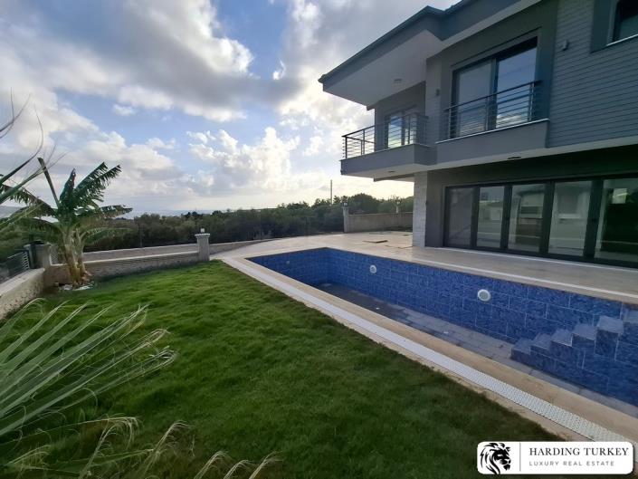 Image No.2-3 Bed Semi-Detached for sale