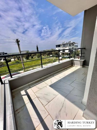 Image No.10-3 Bed Semi-Detached for sale