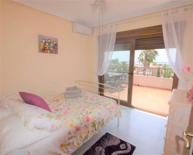 Image No.29-5 Bed Villa for sale