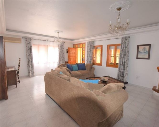 Image No.8-5 Bed Villa for sale