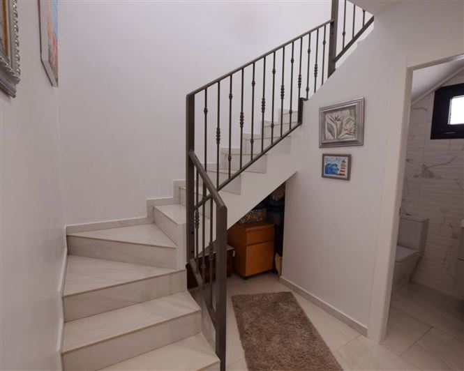 Image No.29-3 Bed Villa for sale