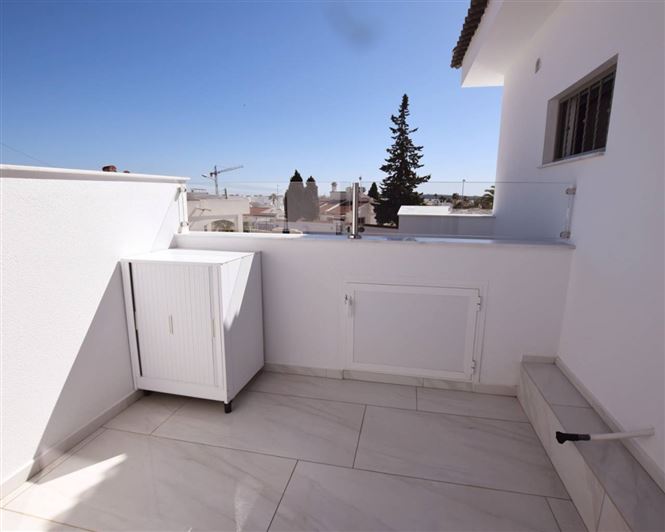 Image No.39-3 Bed Villa for sale