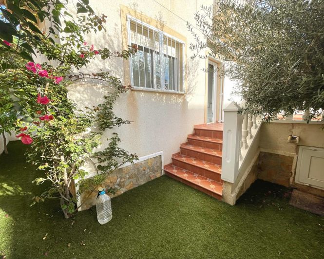 Image No.2-3 Bed Villa for sale