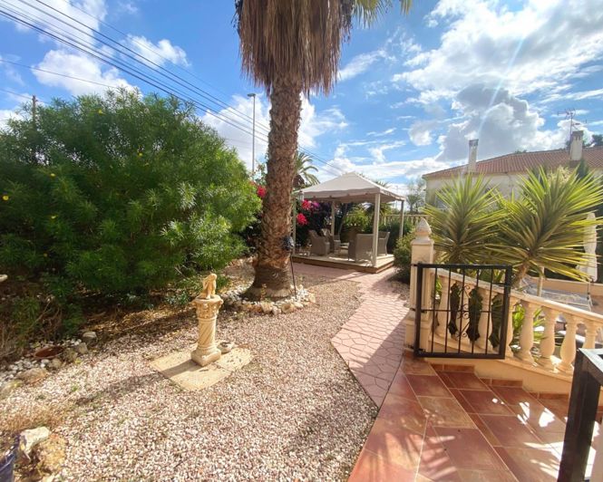 Image No.29-3 Bed Villa for sale