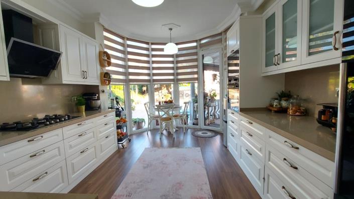 Image No.3-4 Bed Villa for sale