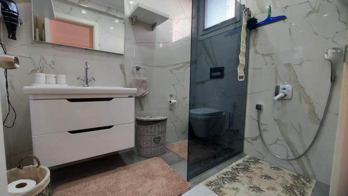 Image No.28-4 Bed Villa for sale