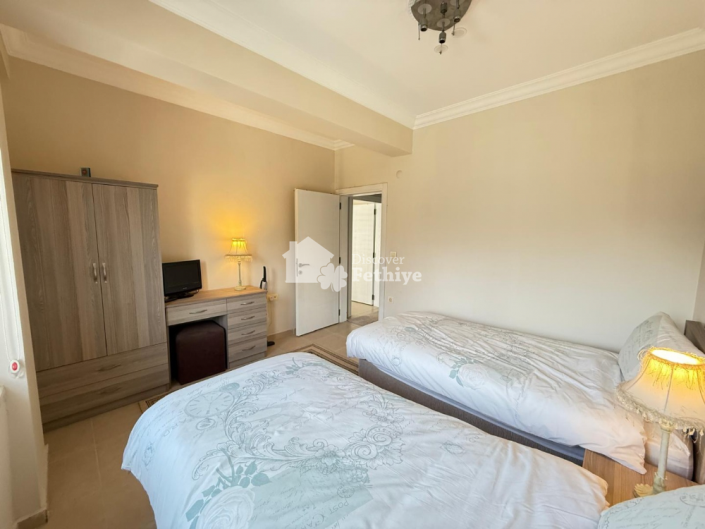 Image No.32-5 Bed Villa for sale