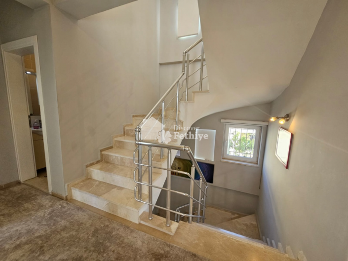 Image No.28-5 Bed Villa for sale