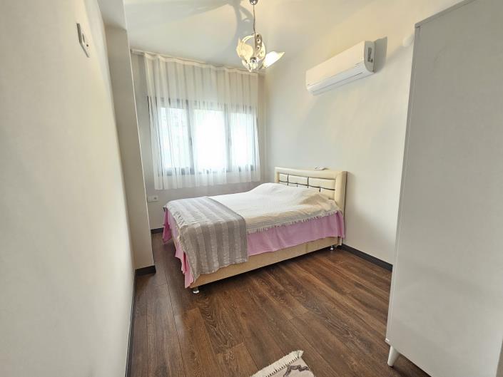 Image No.20-4 Bed Apartment for sale