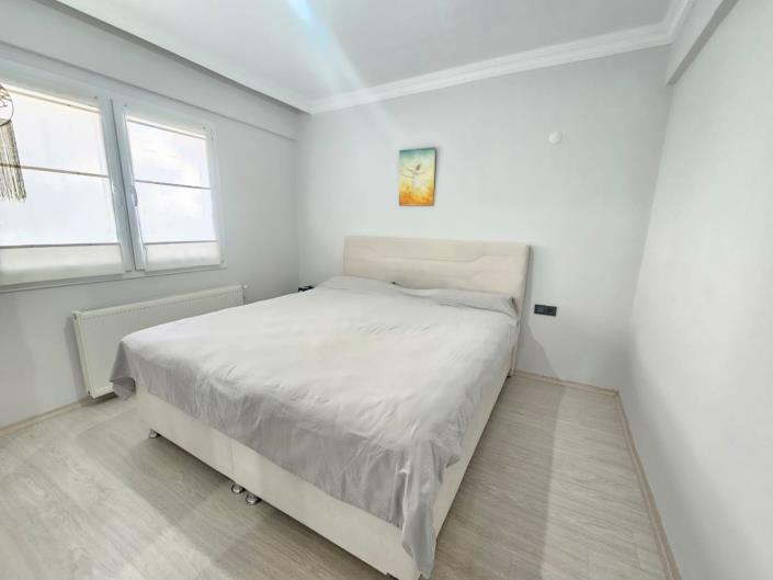 Image No.18-2 Bed Apartment for sale