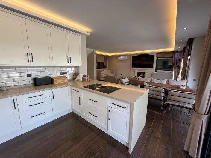 Image No.19-5 Bed Villa for sale