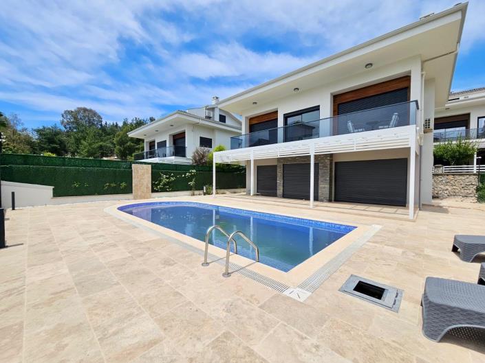 Image No.8-5 Bed Villa for sale