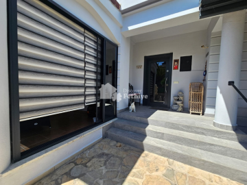 387_Calis-three-bed-17