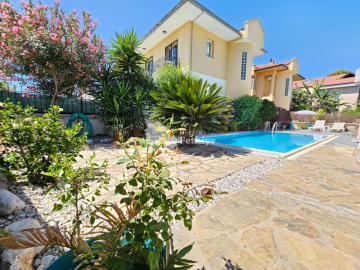 426_Calis-three-bed-9