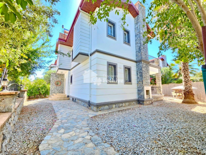 Image No.8-3 Bed Villa for sale