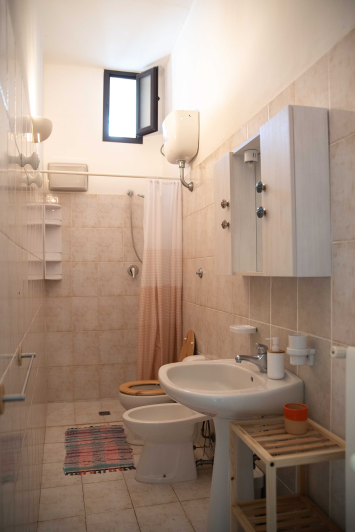 Image No.24-4 Bed Townhouse for sale