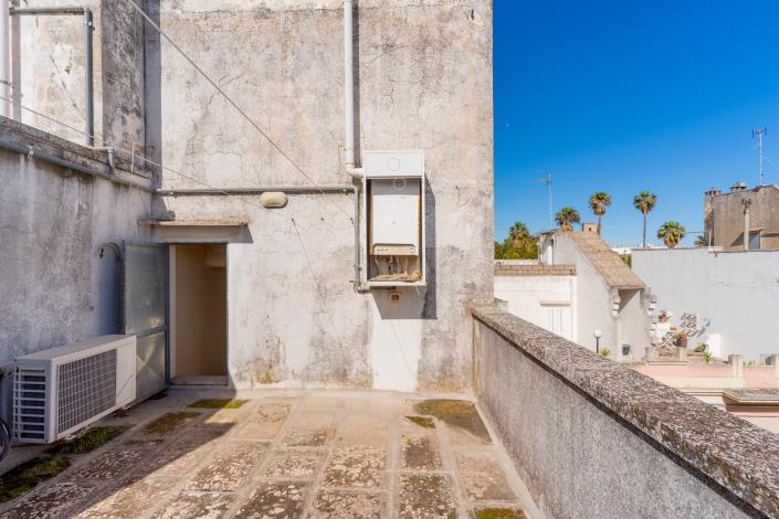 Image No.37-3 Bed Townhouse for sale